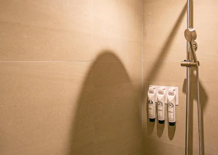 Yimok Hotel *