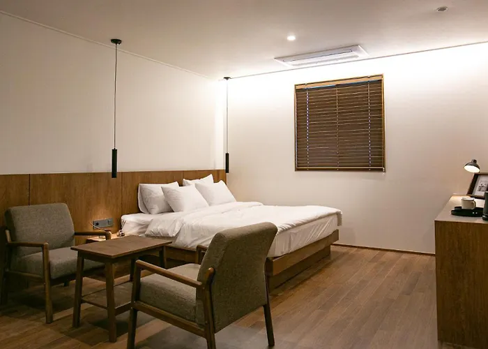 Hotel Yimok *